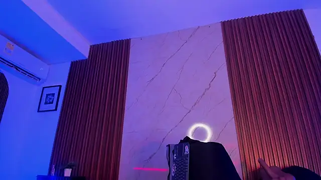 Snapshot of Emiilycollins chatting on October 23, 2025, 10:30 pm Emiilycollins online show from October 23, 2025, 10:30 pm