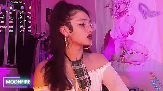 Snapshot of moonfiredancer chatting on October 11, 2025, 4:57 am moonfiredancer online show from October 11, 2025, 4:57 am