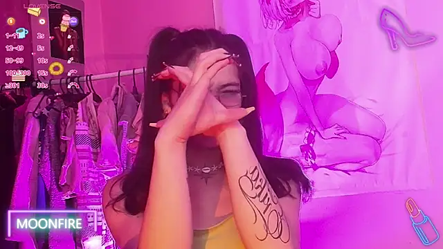 Snapshot of moonfiredancer chatting on October 29, 2025, 7:51 am moonfiredancer online show from October 29, 2025, 7:51 am