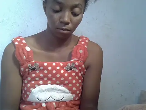 ElianeHot online show from July 27, 2026, 12:12 pm