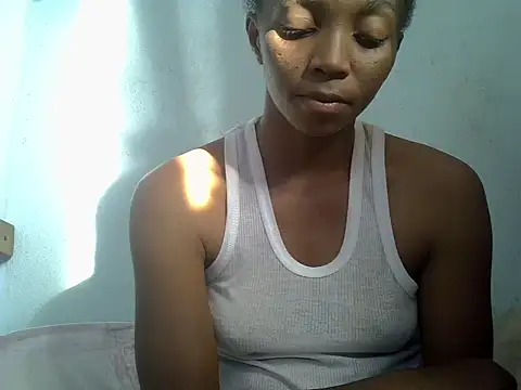 ElianeHot online show from July 26, 2026, 1:07 pm