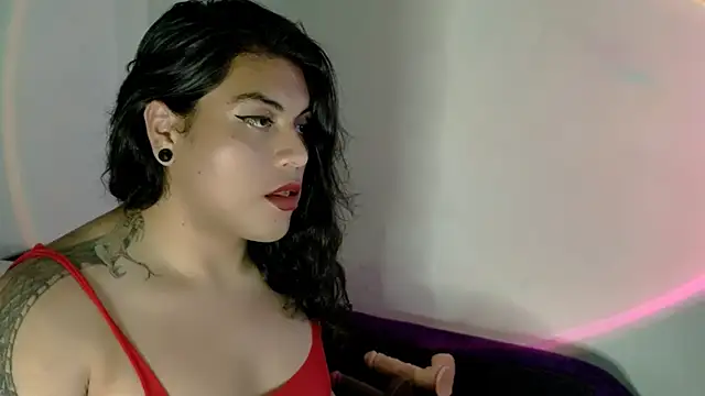 Ariana Rodriguez  online show from March 18, 2025, 4:40 am