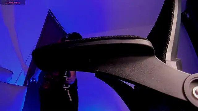 s sven03 online show from February 7, 2026, 11:35 pm