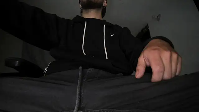 s sven03 online show from September 10, 2025, 3:49 am