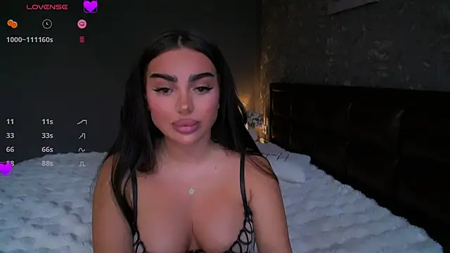 Snapshot of babyleilaa chatting on February 20, 2025, 5:41 pm babyleilaa online show from February 20, 2025, 5:41 pm