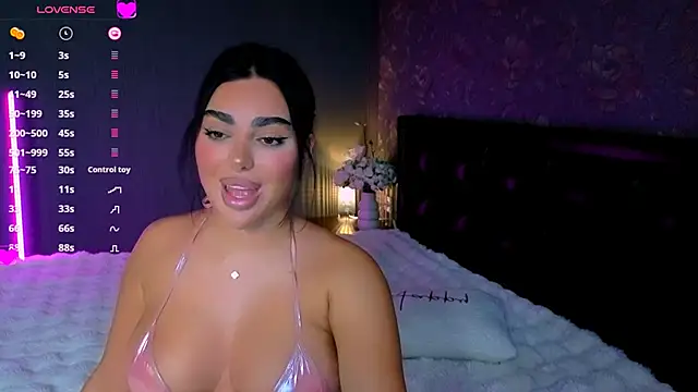 Snapshot of babyleilaa chatting on October 20, 2025, 5:24 pm babyleilaa online show from October 20, 2025, 5:24 pm