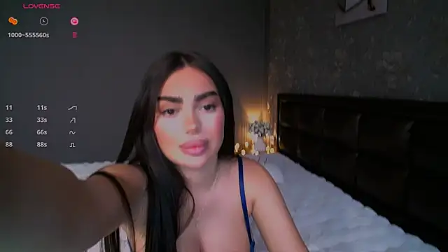 Snapshot of babyleilaa chatting on January 6, 2025, 5:27 pm babyleilaa online show from January 6, 2025, 5:27 pm