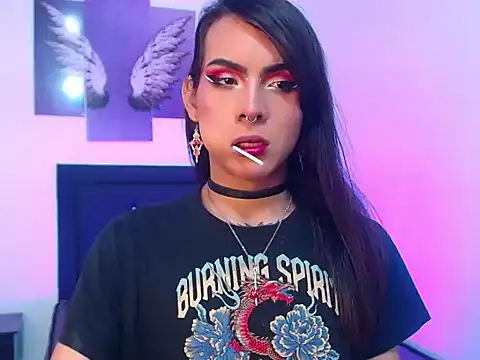 lilithnyx333 online show from February 14, 2026, 7:14 pm