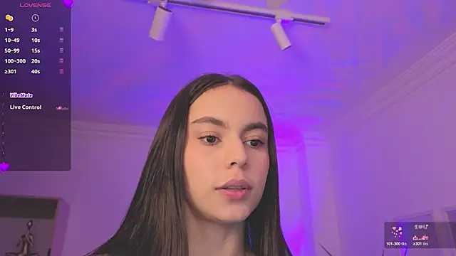 Aleejaa   online show from April 16, 2026, 11:22 am