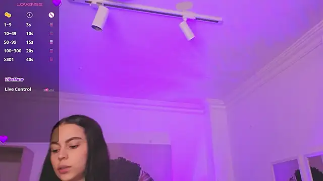 Aleejaa   online show from February 10, 2026, 11:42 am