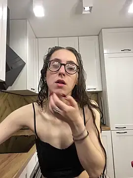 MartiniiSelenna online show from September 19, 2025, 5:55 am