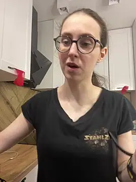 MartiniiSelenna online show from March 31, 2026, 5:53 am