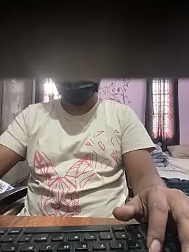 Snapshot of Yours_Teluguboii chatting on March 3, 2025, 10:38 am Yours Teluguboii online show from March 3, 2025, 10:38 am