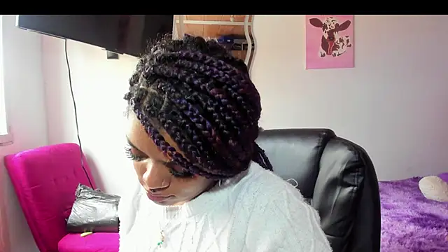 ladyrd1 online show from November 28, 2025, 8:09 pm