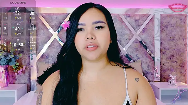 MarianaGarciaa   online show from October 16, 2025, 7:44 pm