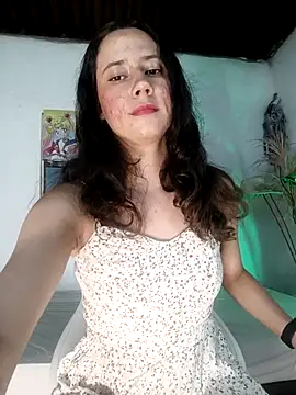 lovely kitt online show from March 4, 2026, 2:52 am