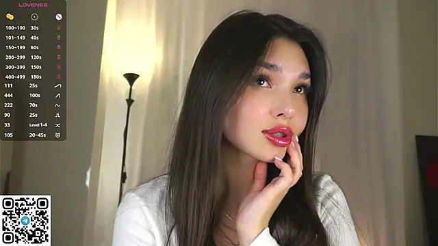 Snapshot of LoraAtcher chatting on September 13, 2025, 8:53 pm LoraAtcher online show from September 13, 2025, 8:53 pm