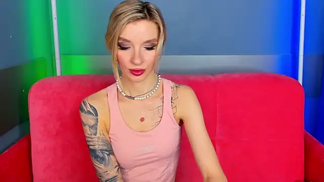 Snapshot of AlinaLovelyX chatting on March 26, 2026, 1:15 am AlinaLovelyX online show from March 26, 2026, 1:15 am