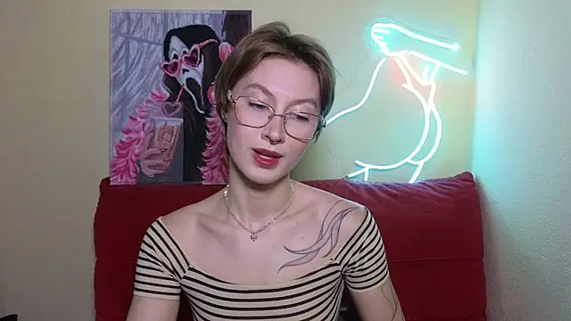 MalvinaBlum online show from June 20, 2026, 7:46 am