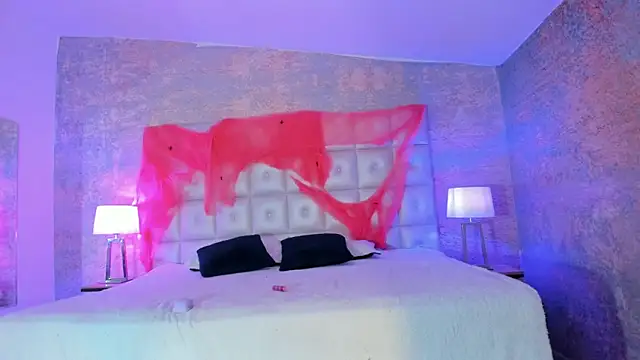 sabrinamilani online show from October 22, 2025, 3:06 am