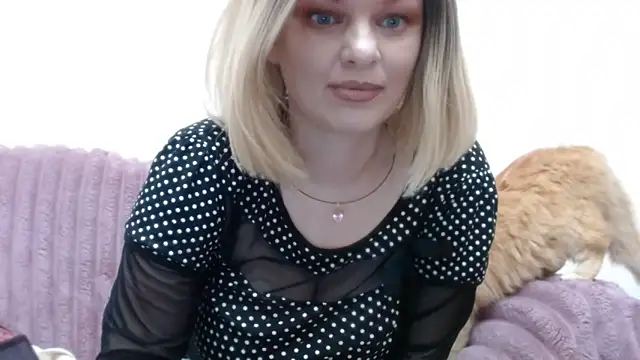 Snapshot of YourSweetJam chatting on February 23, 2026, 6:19 pm YourSweetJam online show from February 23, 2026, 6:19 pm