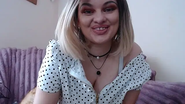 Snapshot of YourSweetJam chatting on February 6, 2026, 10:33 am YourSweetJam online show from February 6, 2026, 10:33 am