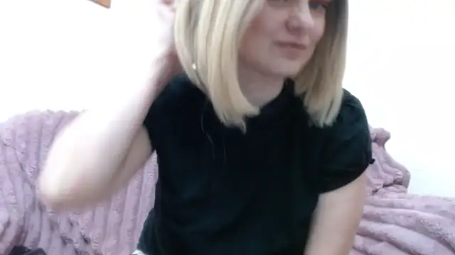 Snapshot of YourSweetJam chatting on February 25, 2026, 6:19 pm YourSweetJam online show from February 25, 2026, 6:19 pm