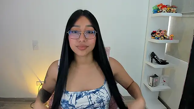 isa bellaa0 online show from December 2, 2025, 1:02 pm