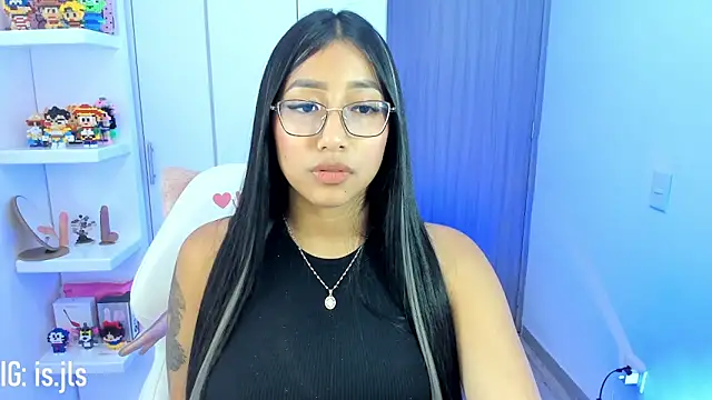 isa bellaa0 online show from September 23, 2025, 3:57 am