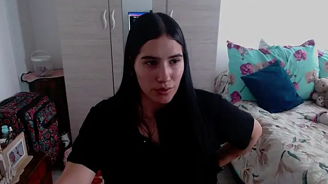 Naomi D online show from April 18, 2026, 9:15 pm