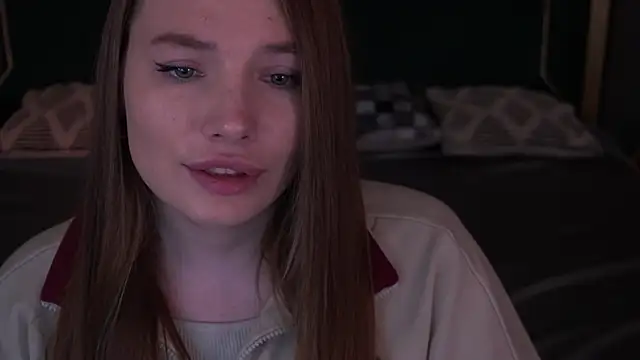 IceDanielles online show from November 6, 2025, 1:37 pm