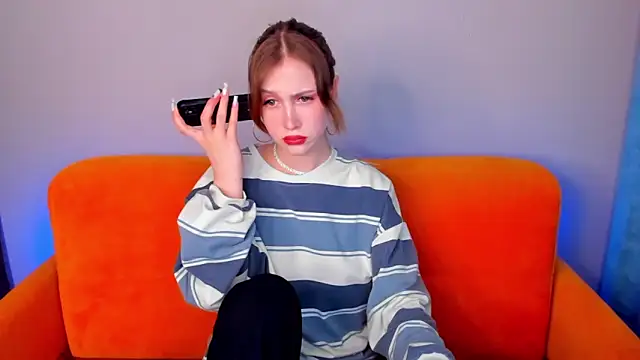 Snapshot of VitalinaBlue chatting on February 14, 2025, 2:44 pm VitalinaBlue online show from February 14, 2025, 2:44 pm