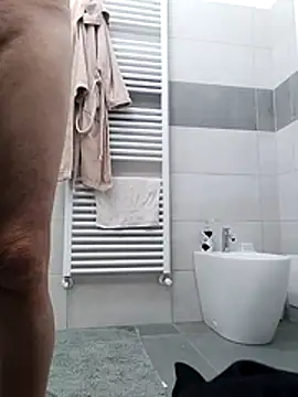 MATTIS11 online show from April 24, 2026, 2:08 pm