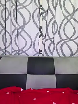 Snapshot of ZUCAAT chatting on February 22, 2025, 2:39 am ZUCAAT online show from February 22, 2025, 2:39 am