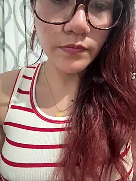 Snapshot of ZUCAAT chatting on March 11, 2025, 3:04 am ZUCAAT online show from March 11, 2025, 3:04 am