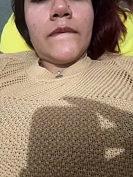 Snapshot of ZUCAAT chatting on March 1, 2025, 4:37 am ZUCAAT online show from March 1, 2025, 4:37 am