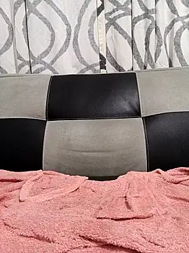 Snapshot of ZUCAAT chatting on March 11, 2025, 6:08 am ZUCAAT online show from March 11, 2025, 6:08 am