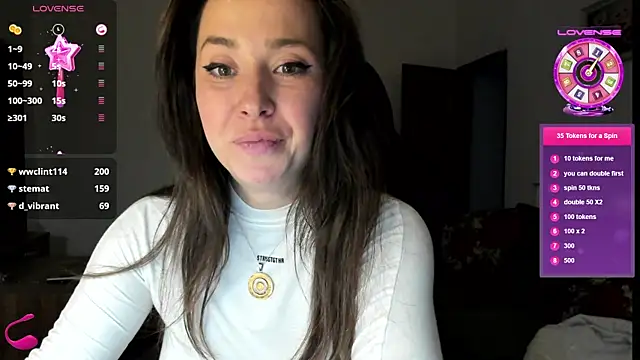 Snapshot of PlayfulGoddess chatting on February 18, 2025, 3:52 pm PlayfulGoddess online show from February 18, 2025, 3:52 pm