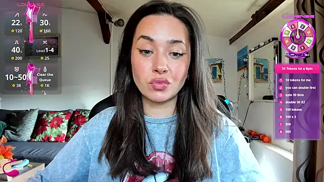 Snapshot of PlayfulGoddess chatting on October 11, 2025, 8:15 am PlayfulGoddess online show from October 11, 2025, 8:15 am