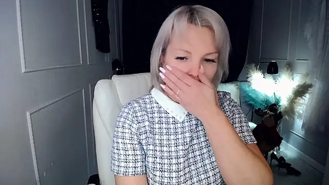 Snapshot of Juarnea chatting on January 16, 2026, 2:32 pm Juarnea online show from January 16, 2026, 2:32 pm