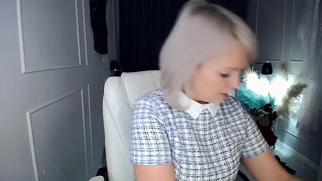 Snapshot of Juarnea chatting on January 18, 2026, 11:46 am Juarnea online show from January 18, 2026, 11:46 am