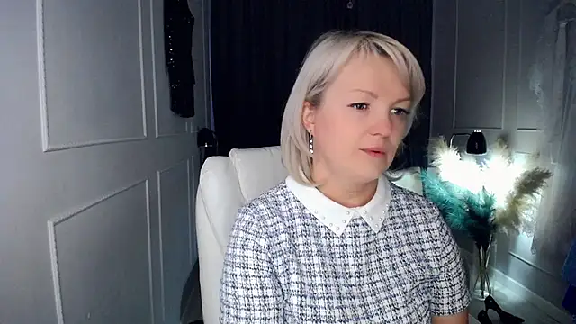 Snapshot of Juarnea chatting on February 1, 2026, 10:46 am Juarnea online show from February 1, 2026, 10:46 am