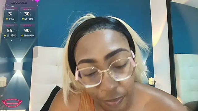 dirtyvictoria online show from January 7, 2026, 8:14 pm