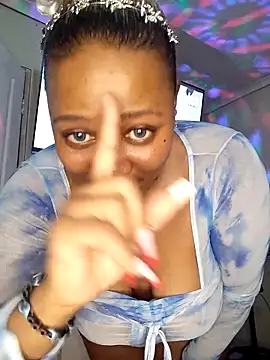 CocoBootyyy online show from November 26, 2025, 5:07 am