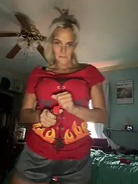 vixendoll87 online show from January 16, 2026, 8:35 pm