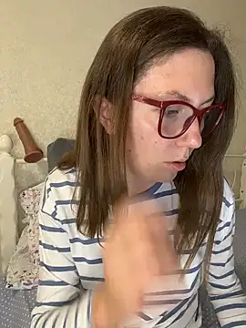 BeatriceTender online show from May 28, 2026, 7:53 pm
