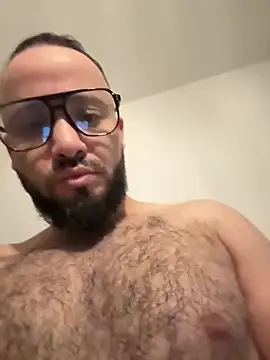 Snapshot of HairyArab90 chatting on February 10, 2026, 7:46 pm HairyArab90 online show from February 10, 2026, 7:46 pm