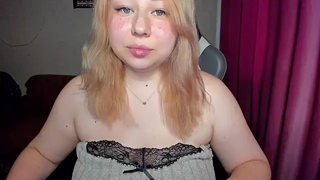 Milafoxxxy online show from October 20, 2025, 10:16 am