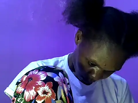 Snapshot of Cute_tamara chatting on January 21, 2025, 4:27 pm Cute tamara online show from January 21, 2025, 4:27 pm