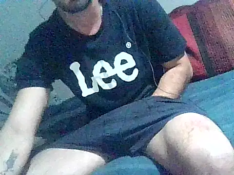 Snapshot of giorgakaci69 chatting on October 8, 2025, 10:21 pm giorgakaci69 online show from October 8, 2025, 10:21 pm